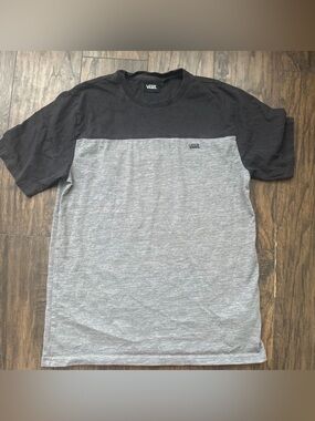 Vans T-Shirt XL Youth Designer T Shirt, grey and black